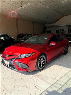 تۆیۆتا کامری